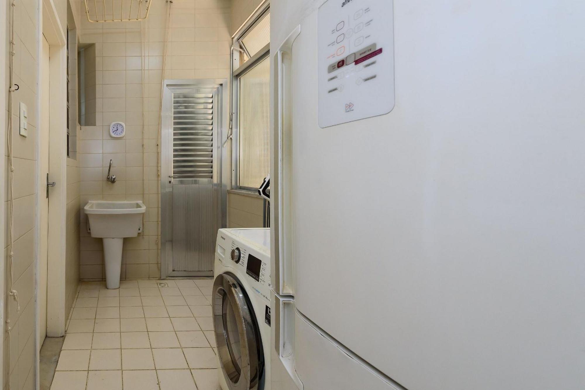 Apartamento Classico E Luxuoso 4qtos A Beira-mar | A 3484/301