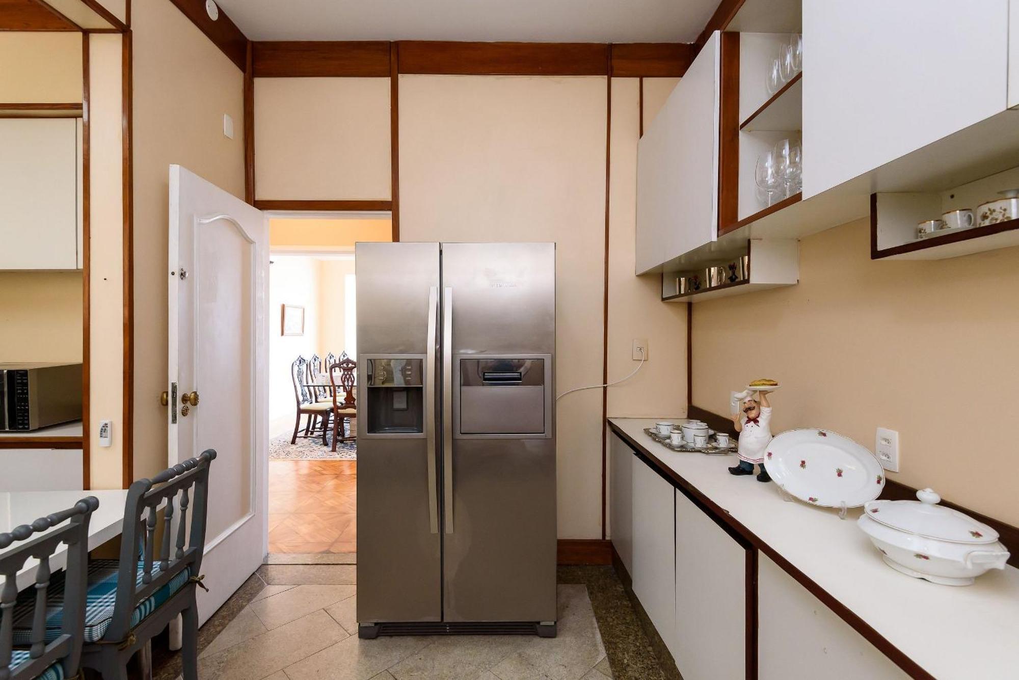Apartamento Classico E Luxuoso 4qtos A Beira-mar | A 3484/301