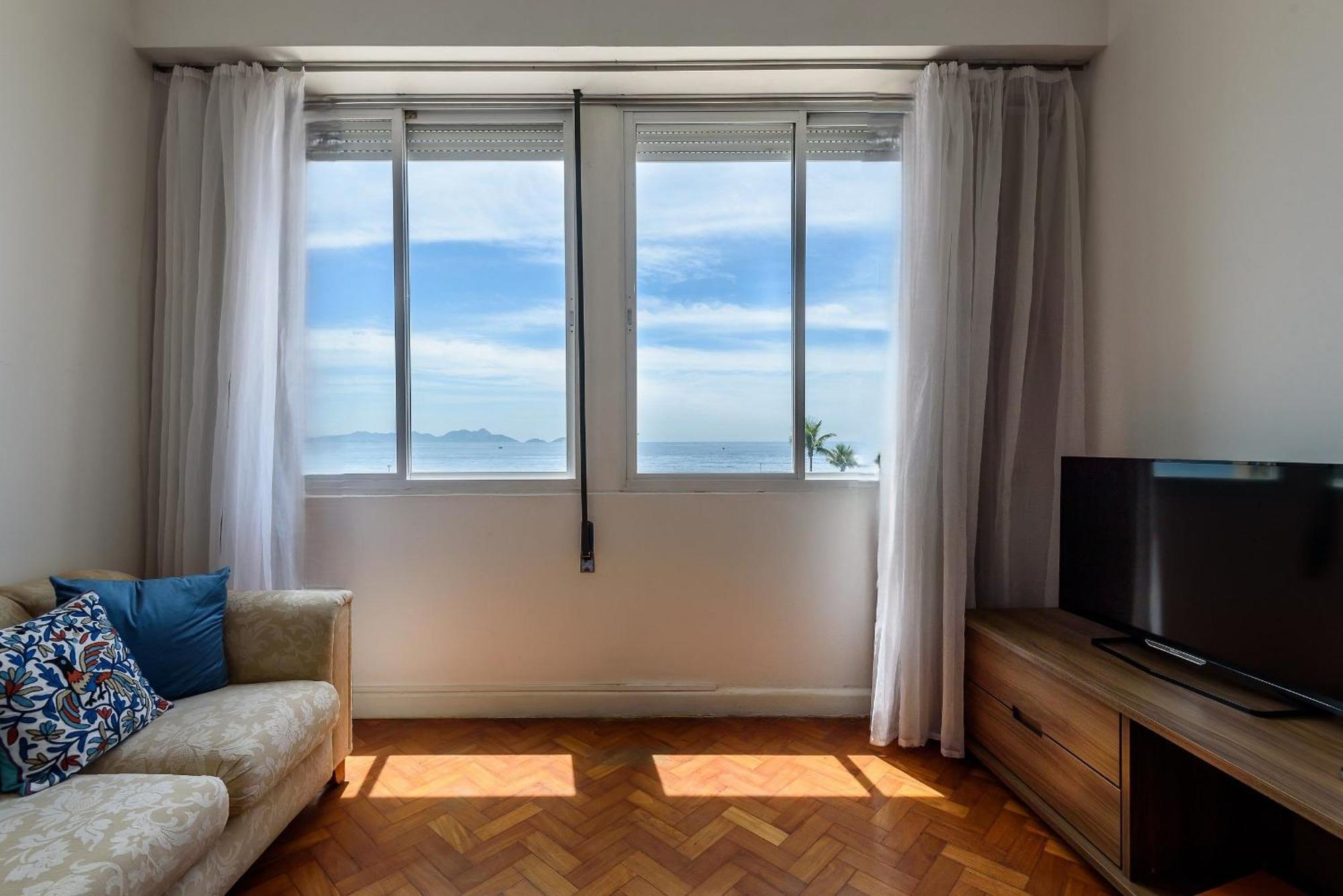Apartamento Classico E Luxuoso 4qtos A Beira-mar | A 3484/301
